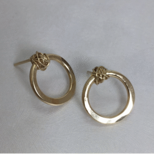 Circle wrapped Stud