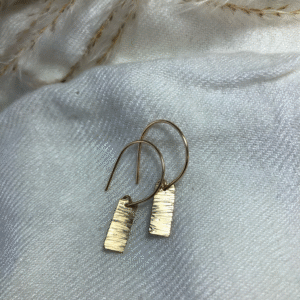 Ribbed Drop Earrings
