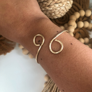 Ribbed Loop Cuff