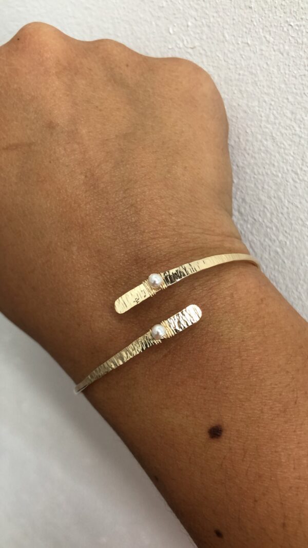 Ribbed Essence Cuff - Image 2